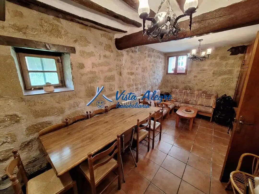Casa o chalet en venta en Ollauri con Calefacción, Trastero y Amueblado