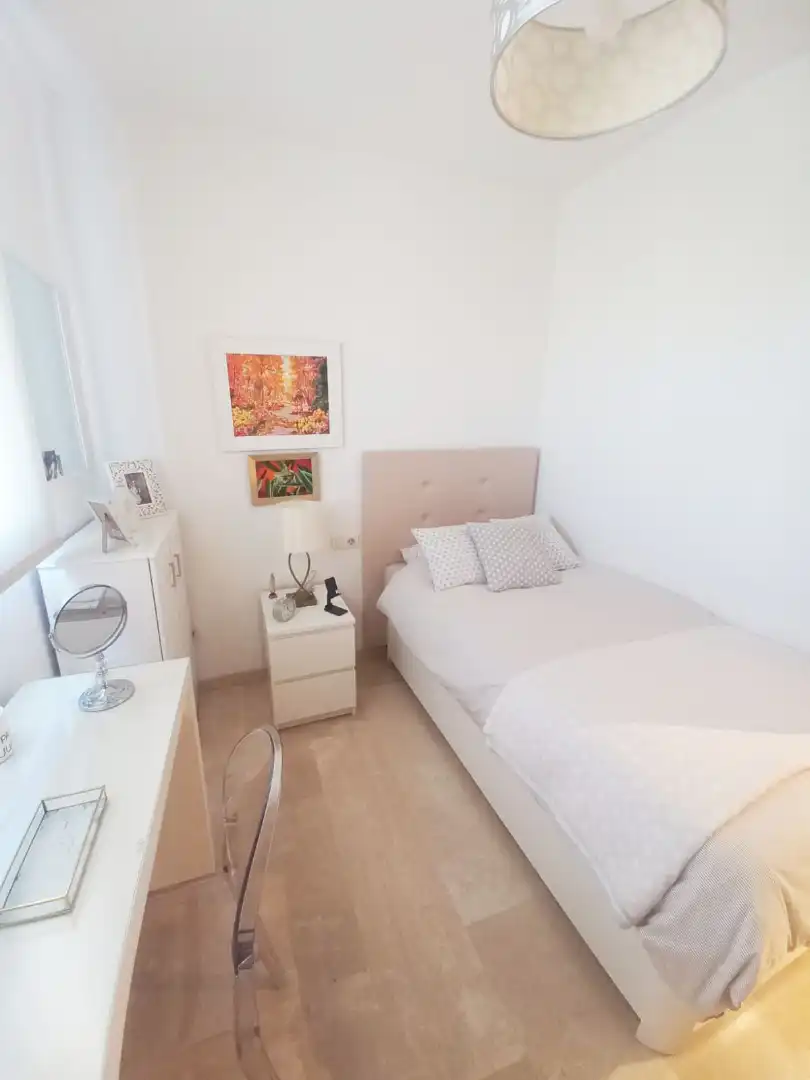 Habitación de Casa adosada en venta en Vélez-Málaga con Aire acondicionado, Terraza y Trastero