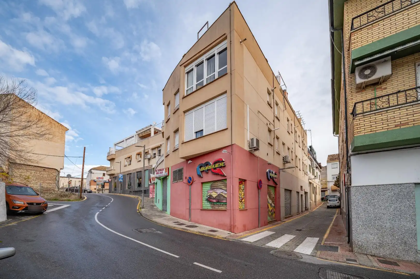 Außenansicht von Wohnung zum Verkauf in Huétor Vega mit Terrasse