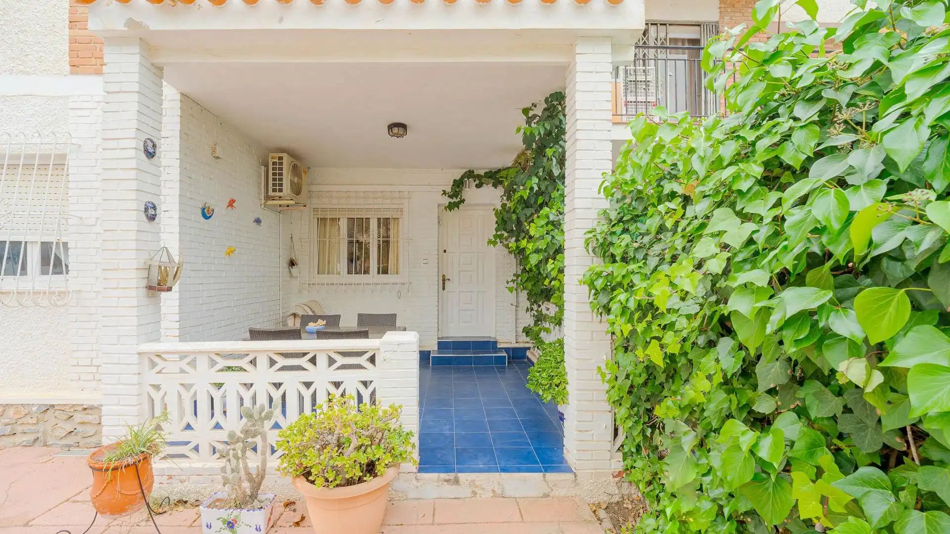 Jardí de Casa o xalet en venda en Pilar de la Horadada amb Jardí privat, Terrassa i Piscina