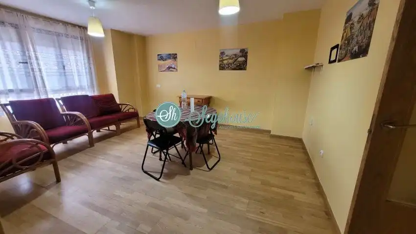 Comedor de Piso en venta en Cantimpalos con Calefacción