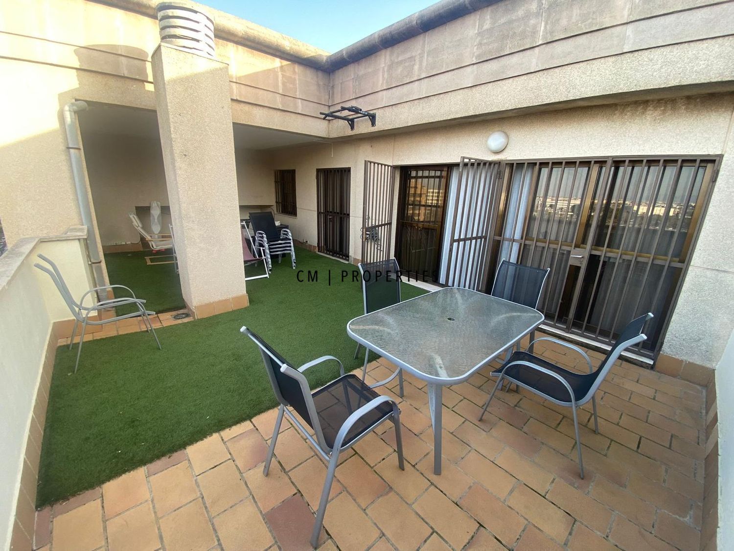 Terrace of Attic to rent in  Valencia Capital  with Air Conditioner, Terrace and Furnished