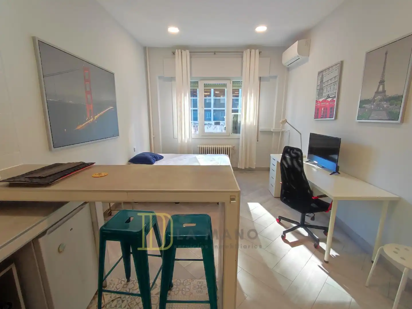 Schlafzimmer von Wohnung zur Miete in  Madrid Capital mit Klimaanlage und Möbliert