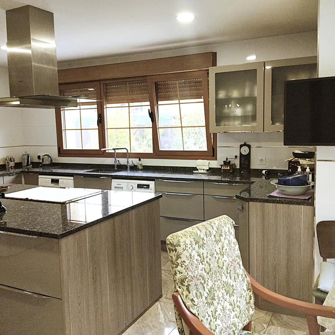 Kitchen of Houses for sale in El Escorial  with Heating, Private garden and Parquet flooring