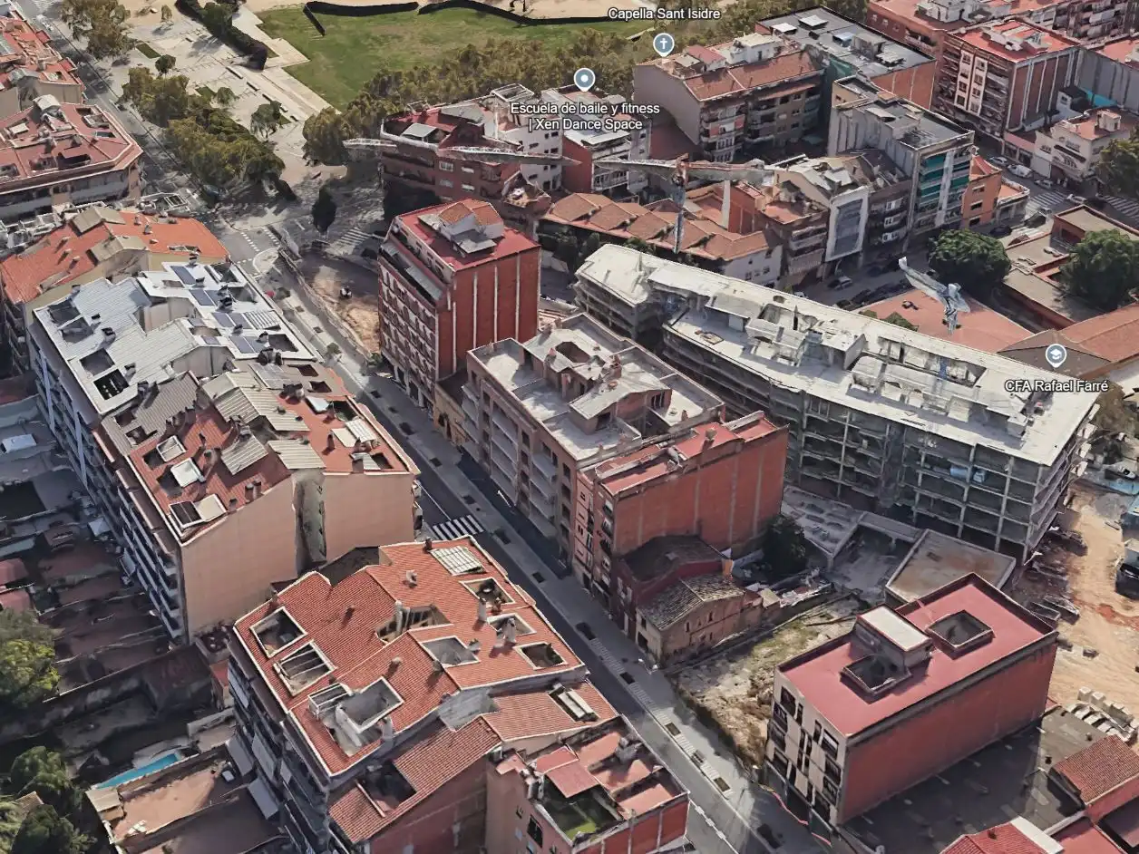 Residential land for sale in Avinguda Barcelona 96