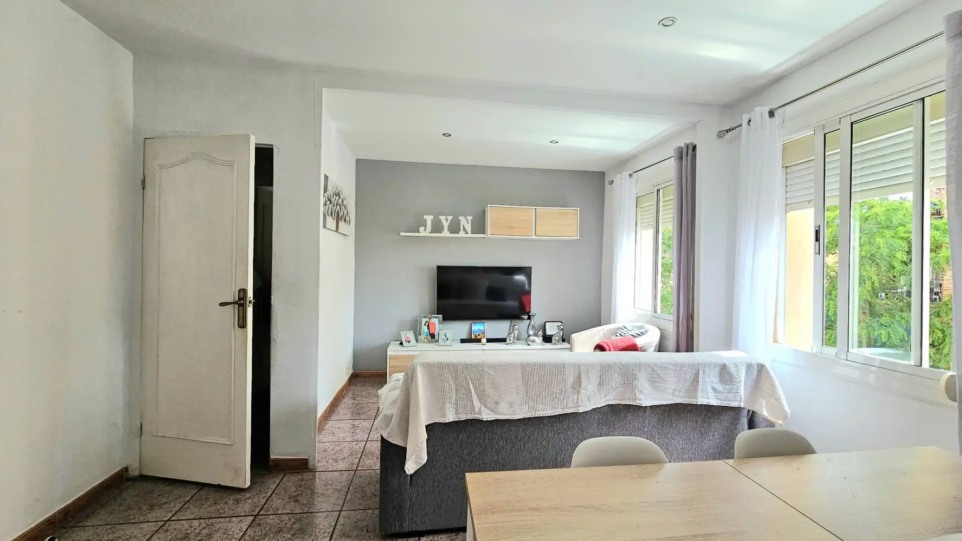Living room of Flat for sale in Sabadell  with Heating and Furnished