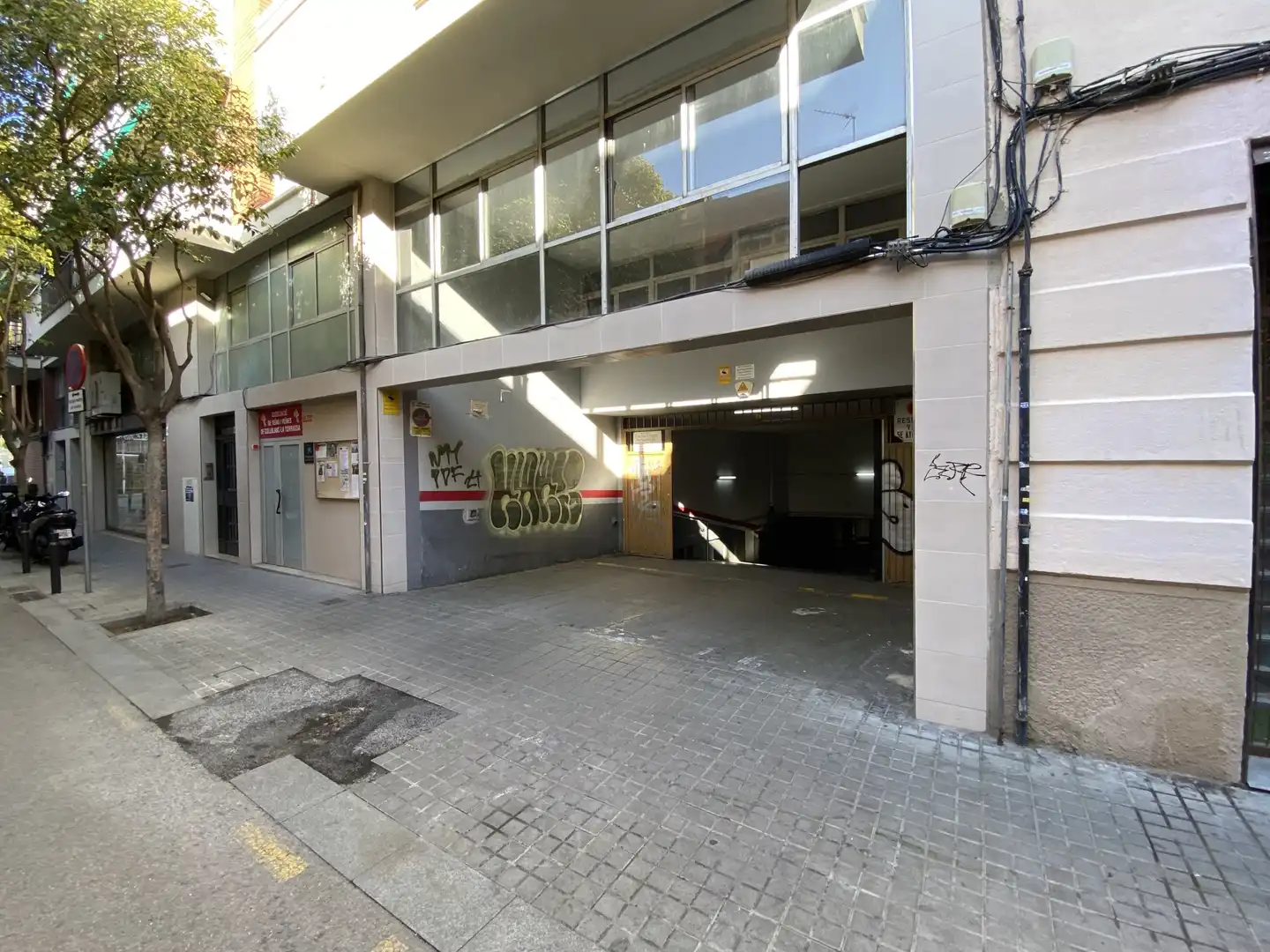Garage zum Verkauf in Besa, Collblanc