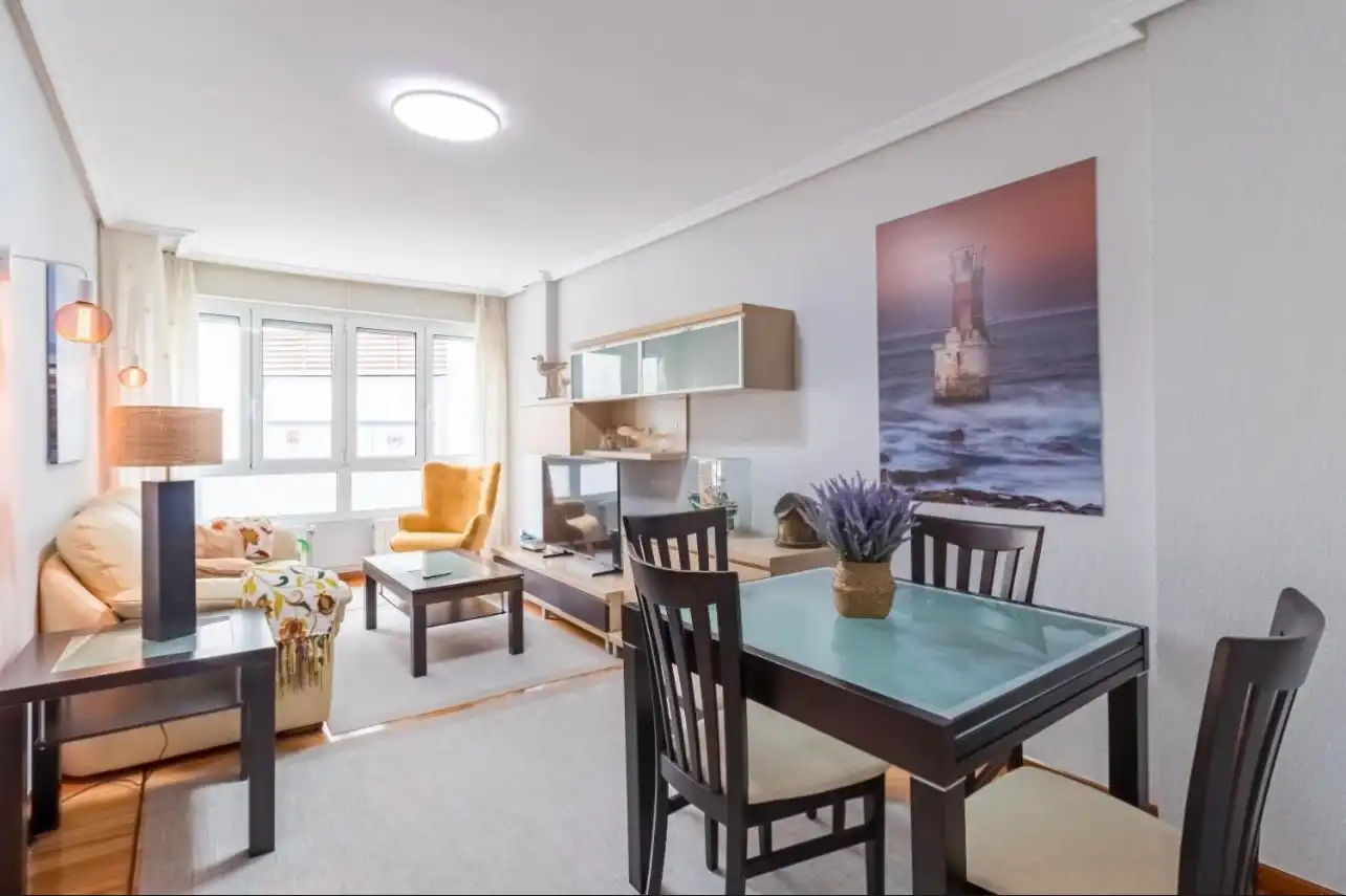 Wohnzimmer von Wohnung zur Miete in San Vicente de la Barquera, Cantabria