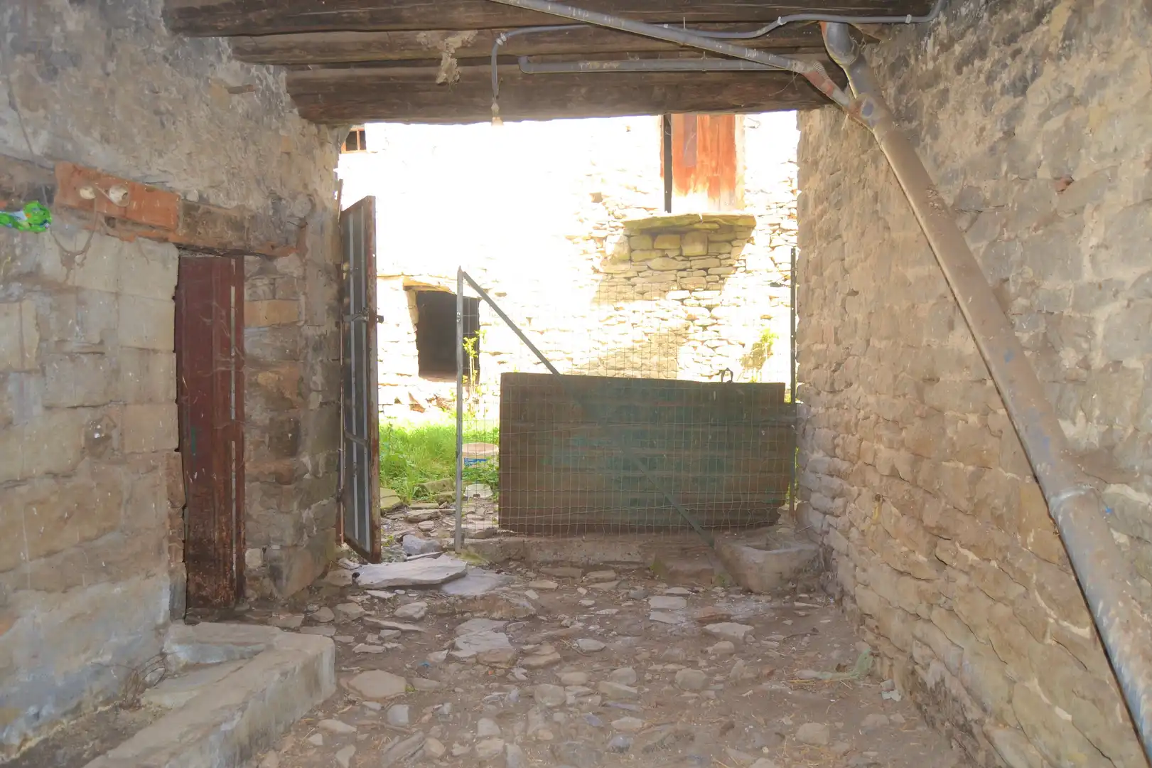 Country homes for sale in Sabiñánigo  with Private garden