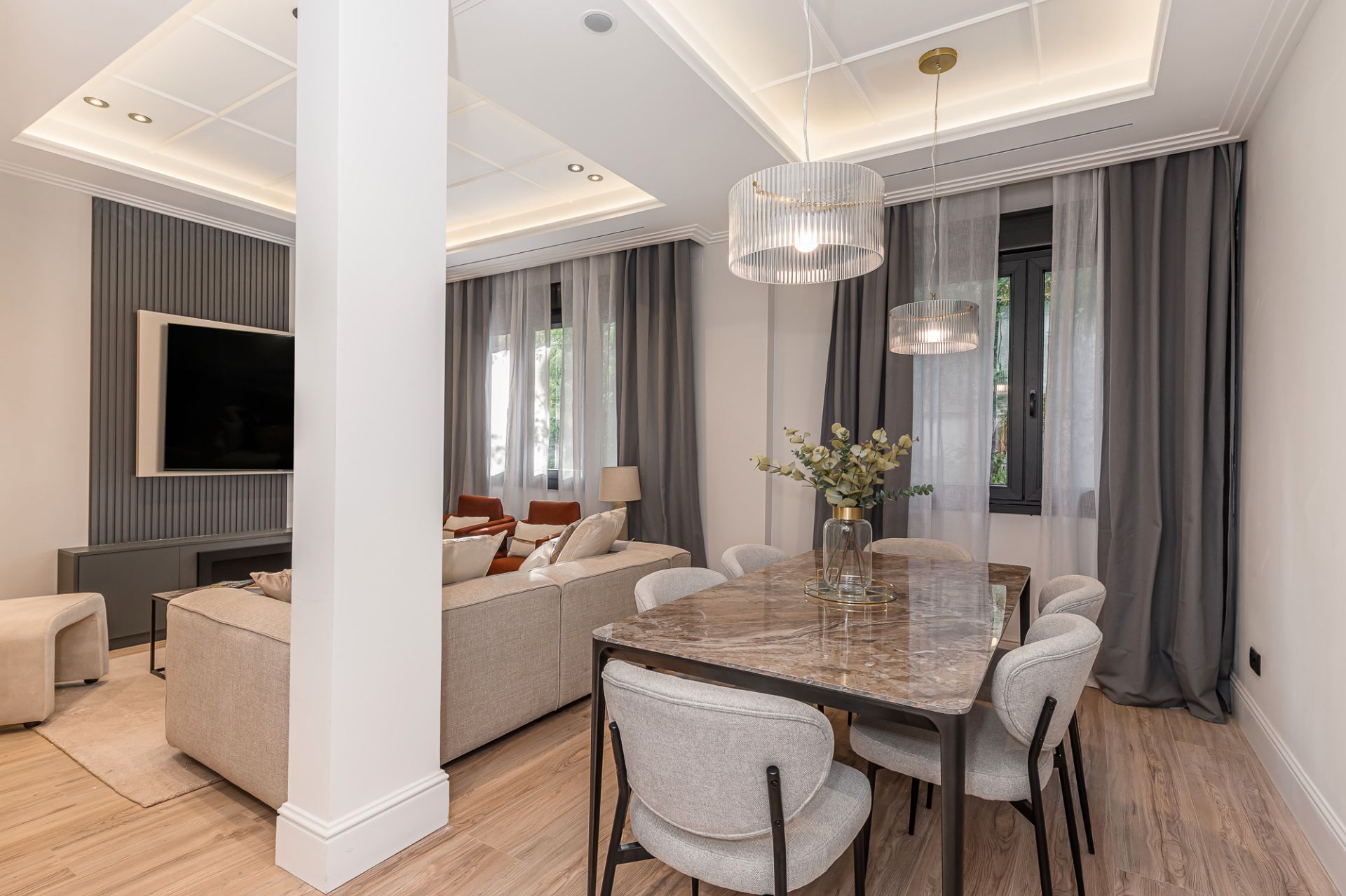 Dining room of Flat for sale in  Madrid Capital  with Air Conditioner, Heating and Furnished
