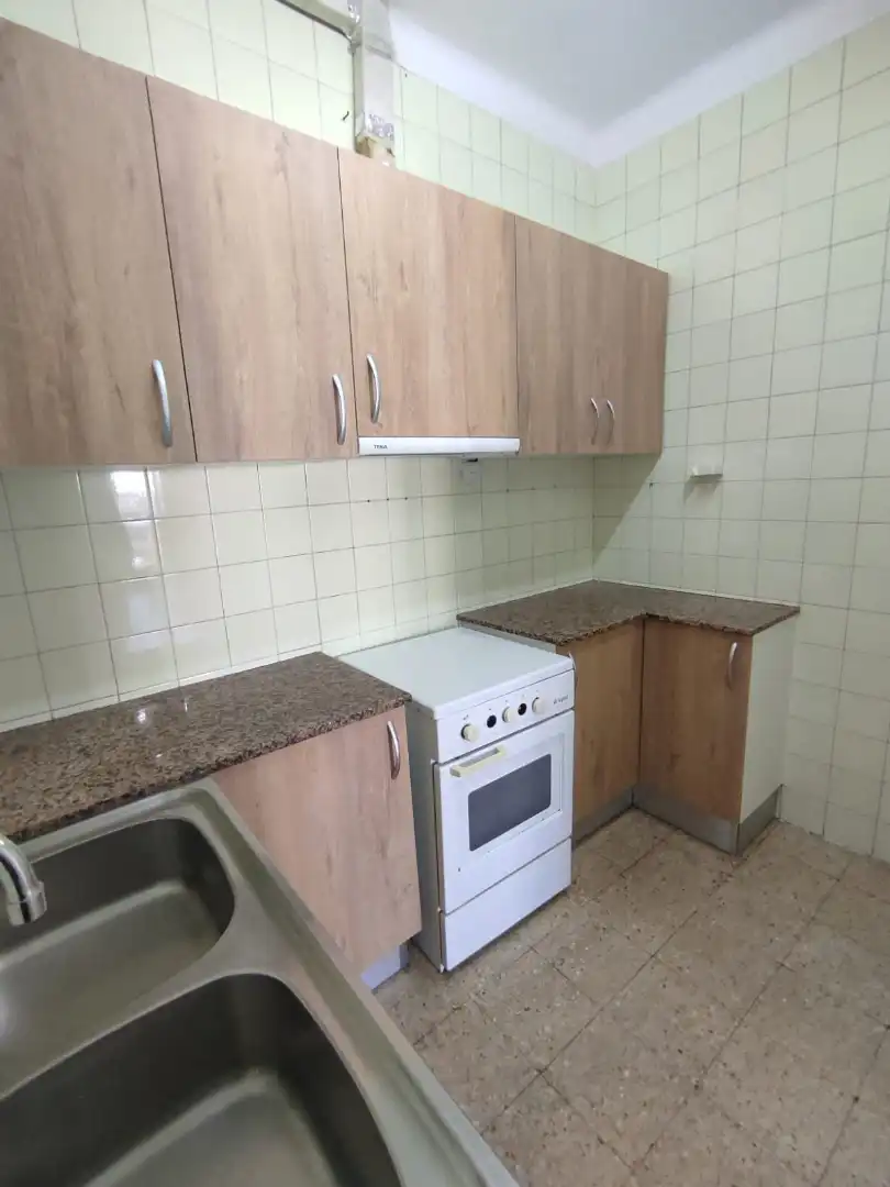 Cocina de Piso en venta en L'Hospitalet de Llobregat con Balcón