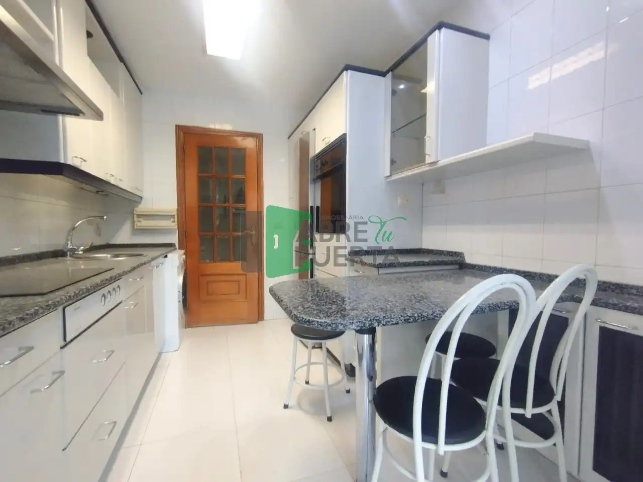 Kitchen of Flat for sale in Ourense Capital   with Heating, Parquet flooring and Storage room