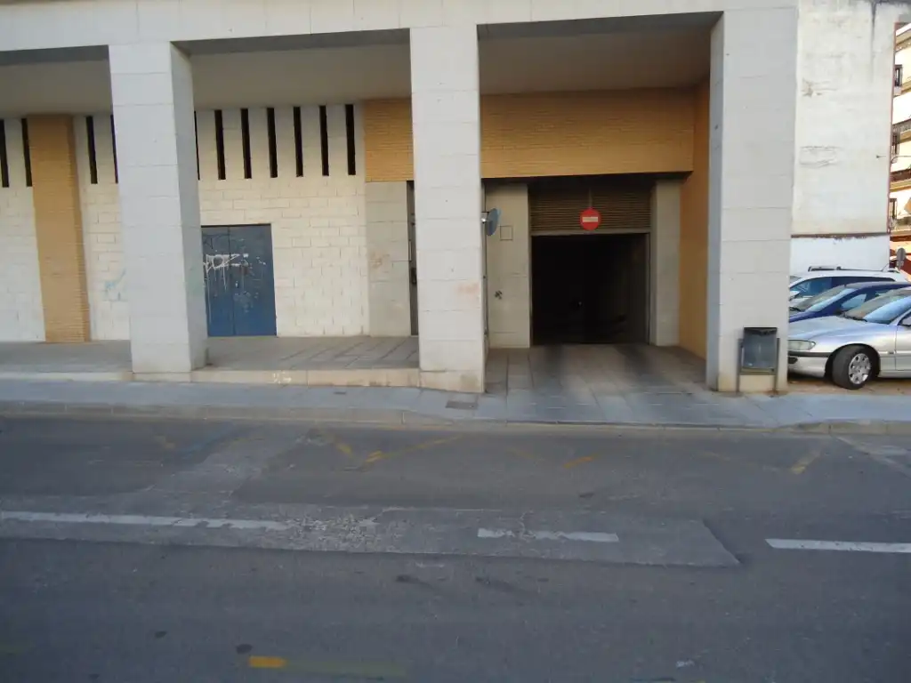 Aparcament amb ascensor en venda a Don Benito