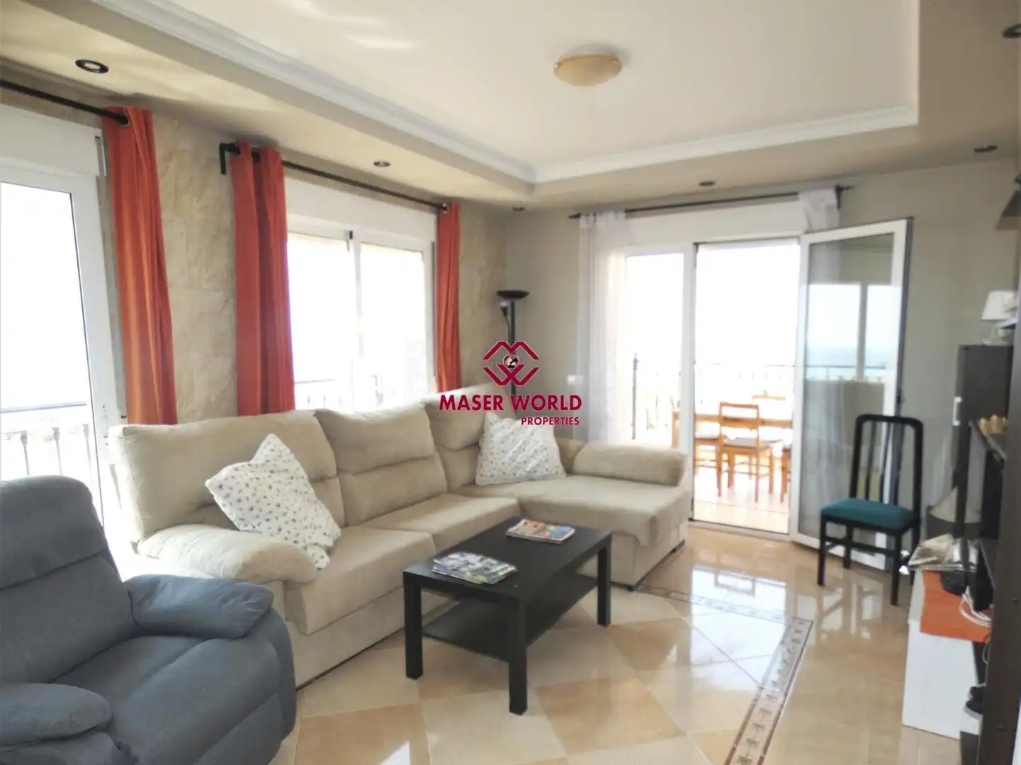 Sala d'estar de Casa o xalet en venda en Mazarrón amb Jardí privat, Terrassa i Piscina