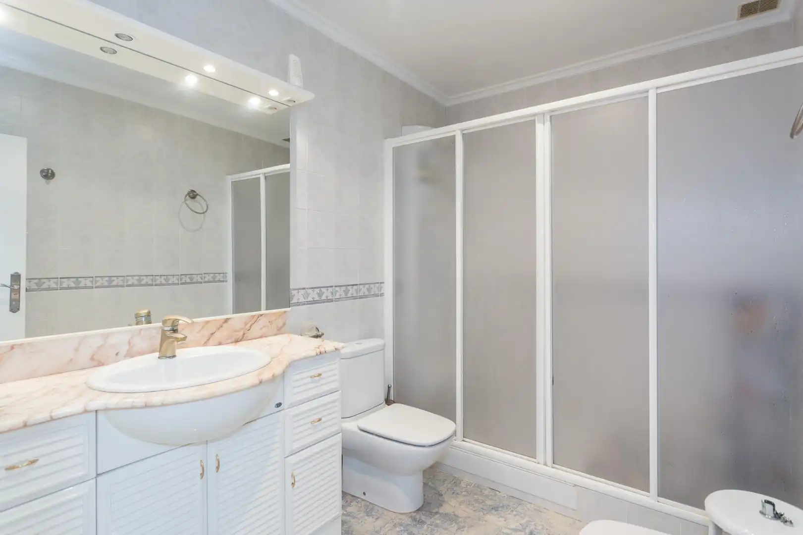 Bathroom of Detached homes for sale in Xeraco  with Air Conditioner, Heating and Terrace