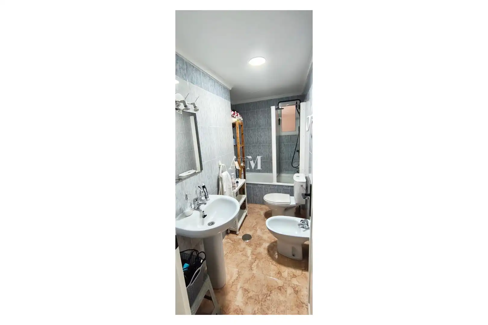 Badezimmer von Wohnung zur Miete in Torrevieja mit Terrasse, Schwimmbad und Möbliert