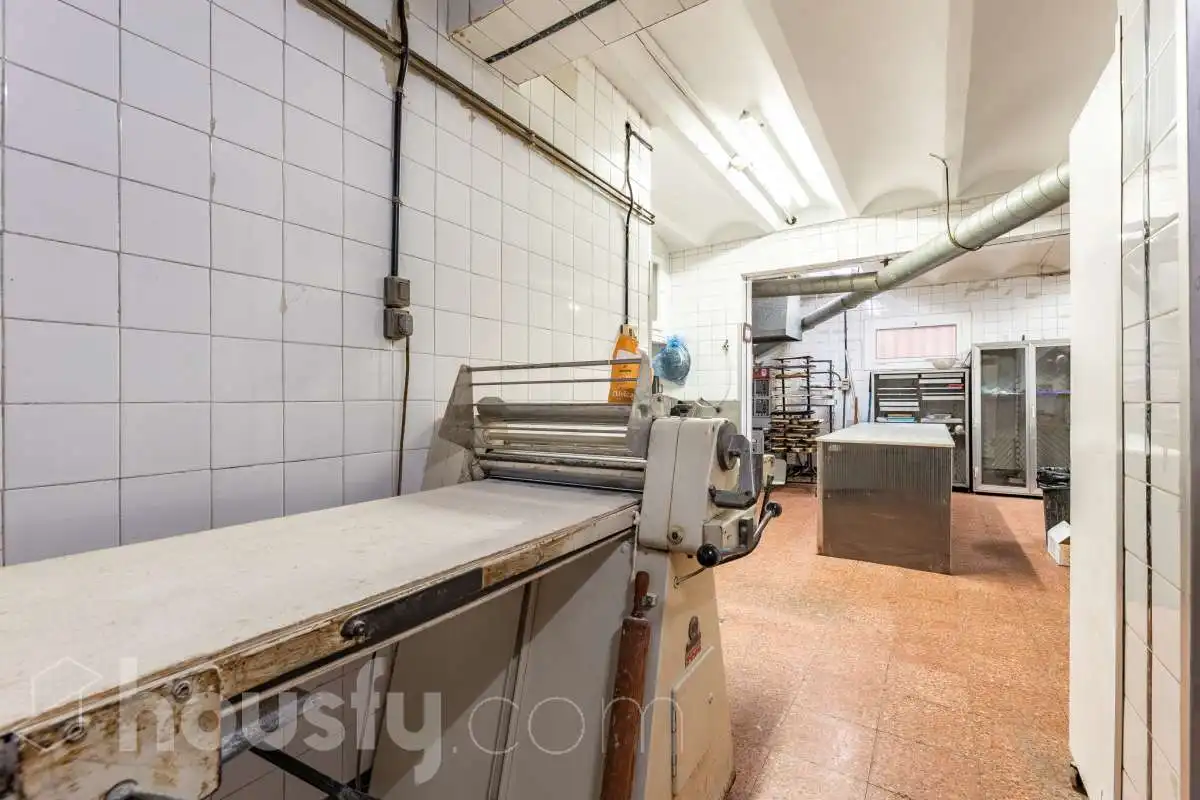 Kitchen of Commercial properties for sale in Barcelona  with Air Conditioner and Furnished