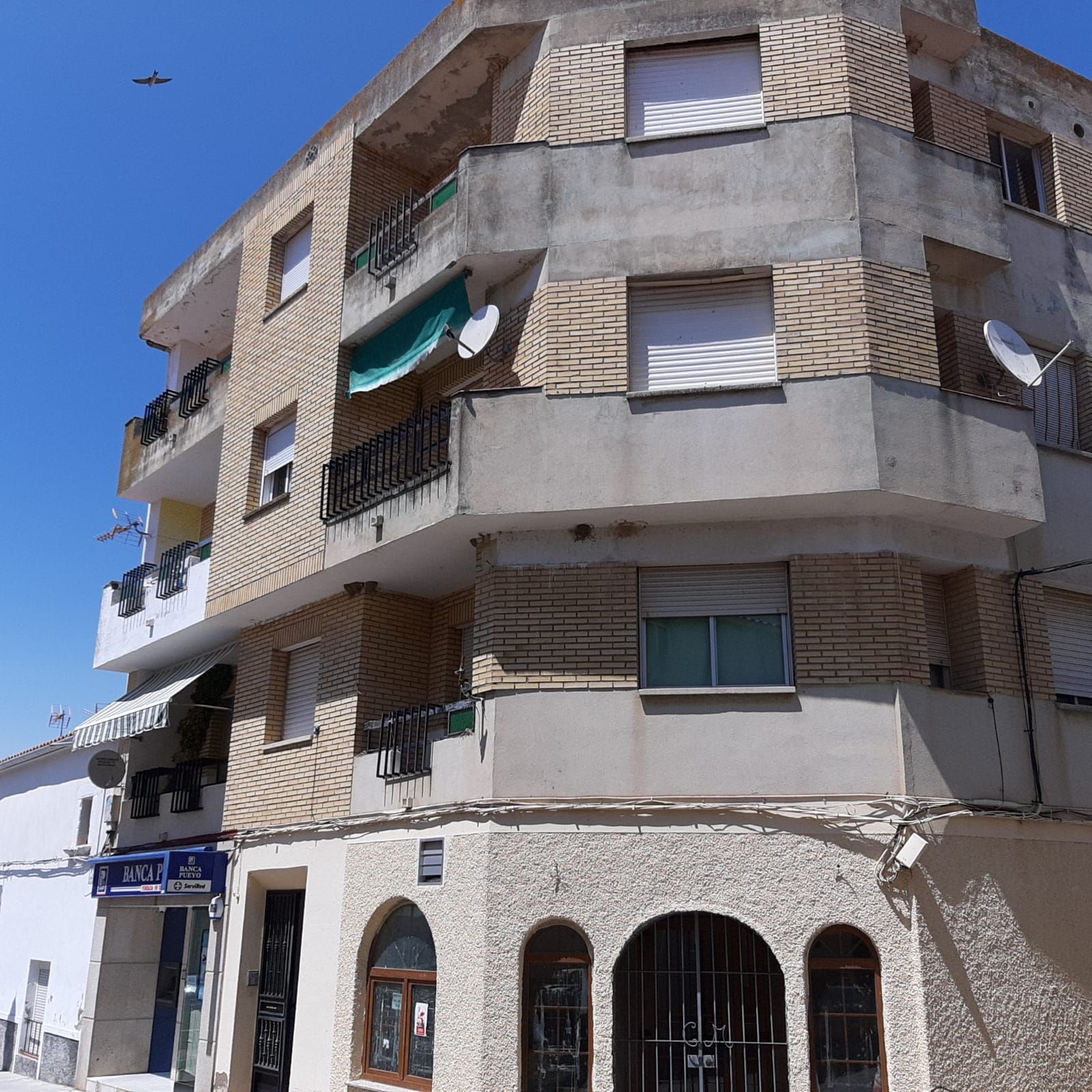 Vista exterior de Piso en venta en La Coronada