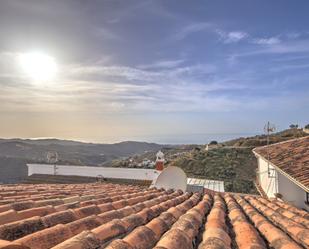 Vista exterior de Casa o xalet en venda en Moclinejo amb Terrassa