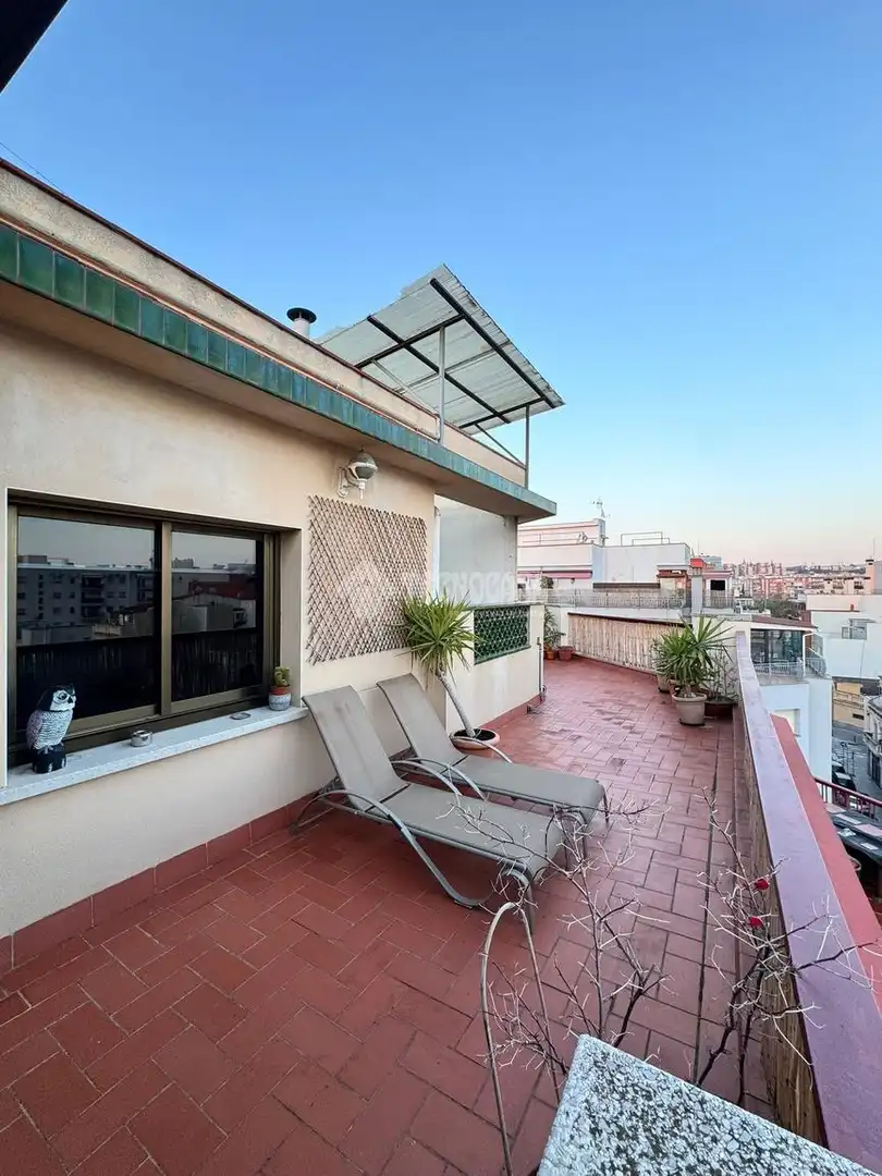 Terraza de Ático en venta en L'Hospitalet de Llobregat con Calefacción y Terraza
