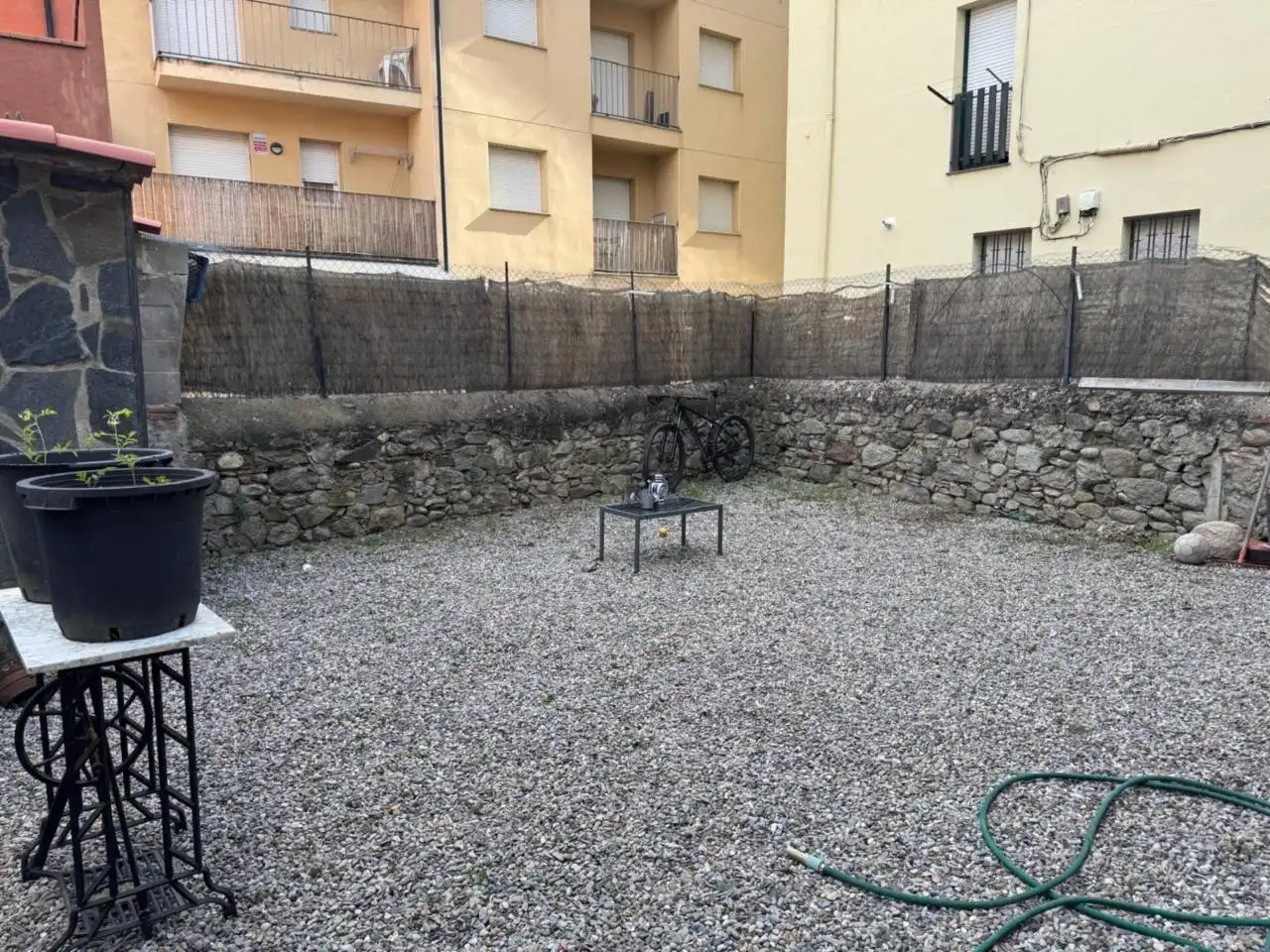 Jardí de Casa adosada en venda en Montellà i Martinet amb Calefacció, Parquet i Terrassa
