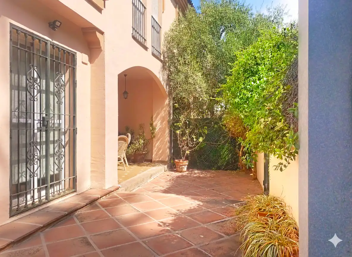 Jardí de Casa adosada en venda en Marbella amb Jardí privat, Terrassa i Piscina