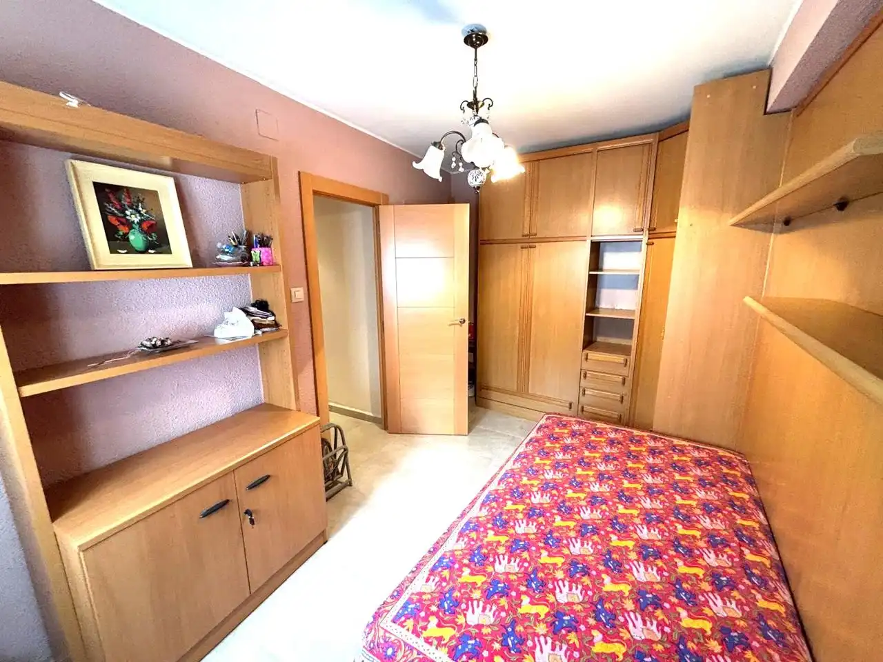 Habitación de Piso en venta en Zaragoza con Calefacción y Amueblado