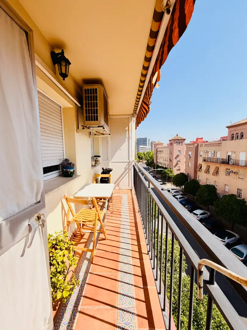 Balcony of Flat for sale in Sevilla  with Air Conditioner and Terrace