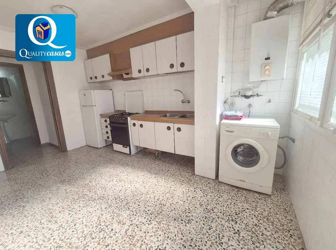 Cuina de Apartament en venda en Alicante / Alacant amb Terrassa