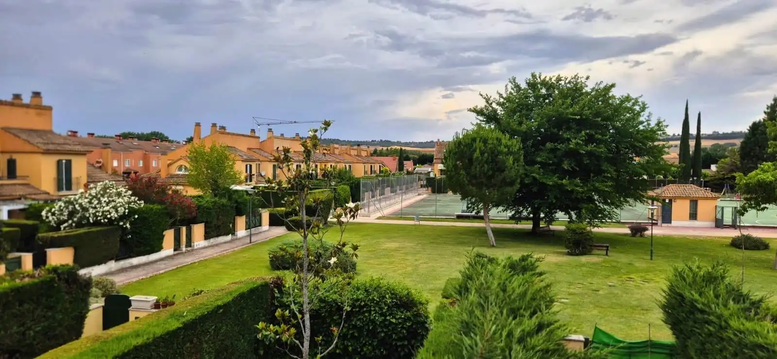 Exterior view of Houses for sale in Simancas  with Heating, Private garden and Storage room