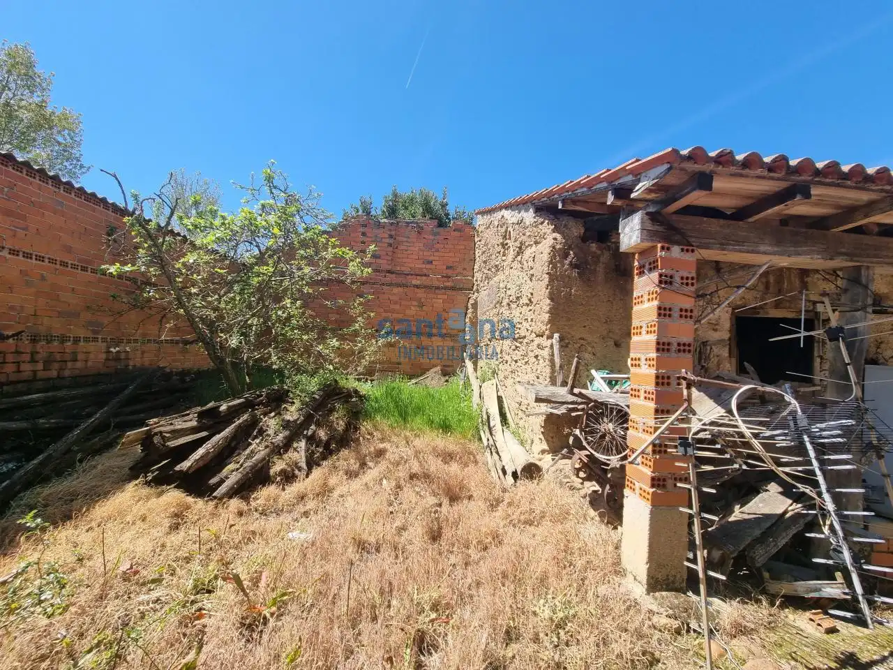 Casa o chalet en venta en Benavides con Calefacción, Jardín privado y Trastero