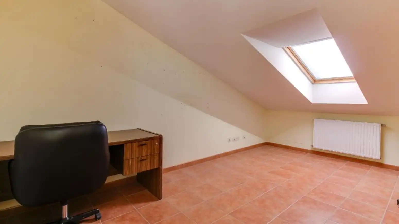 Casa adosada en venta en Salamanca con Calefacción, Jardín privado y Parquet