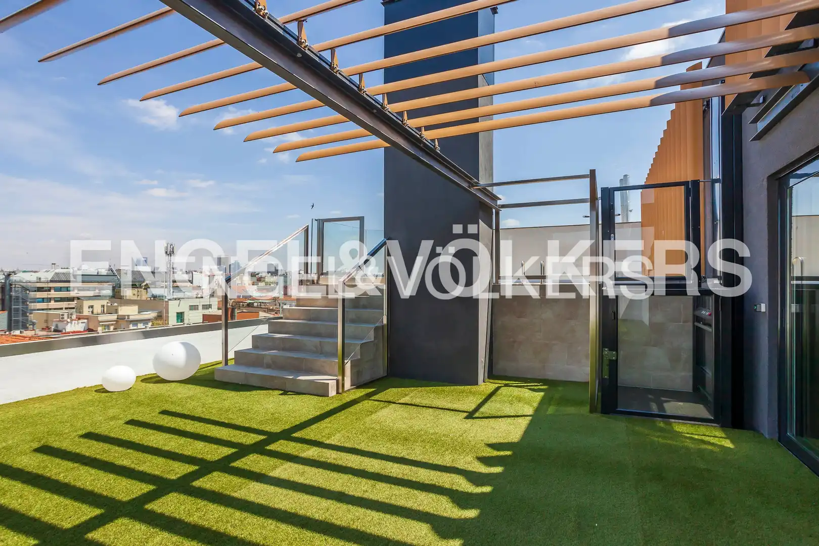 Terraza de Piso de alquiler en Madrid con Aire acondicionado, Calefacción y Trastero