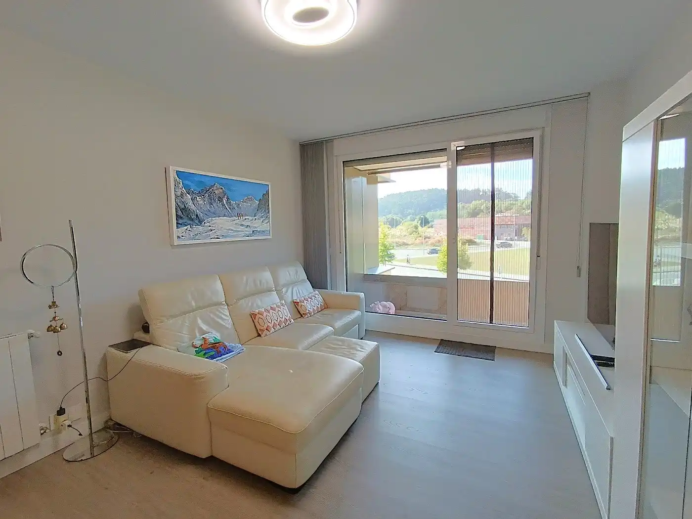 Sala de estar de Piso en venta en Urduliz con Jardín privado, Terraza y Amueblado