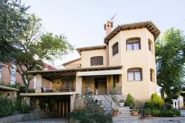 Villa con terrazza in vendita a Canals