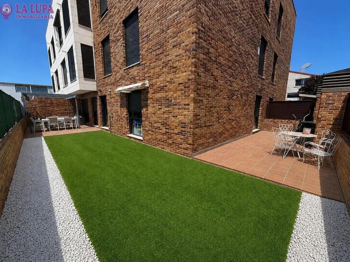 Terrasse von Erdgeschoss zum Verkauf in Colmenar Viejo mit Heizung, Privatgarten und Abstellraum