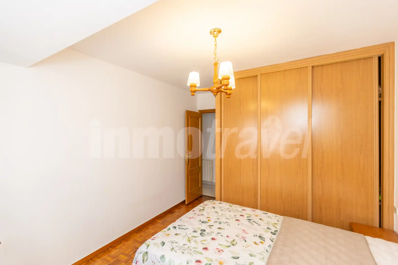 Piso con ascensor en venta en Rúa das Flores, imagen 4