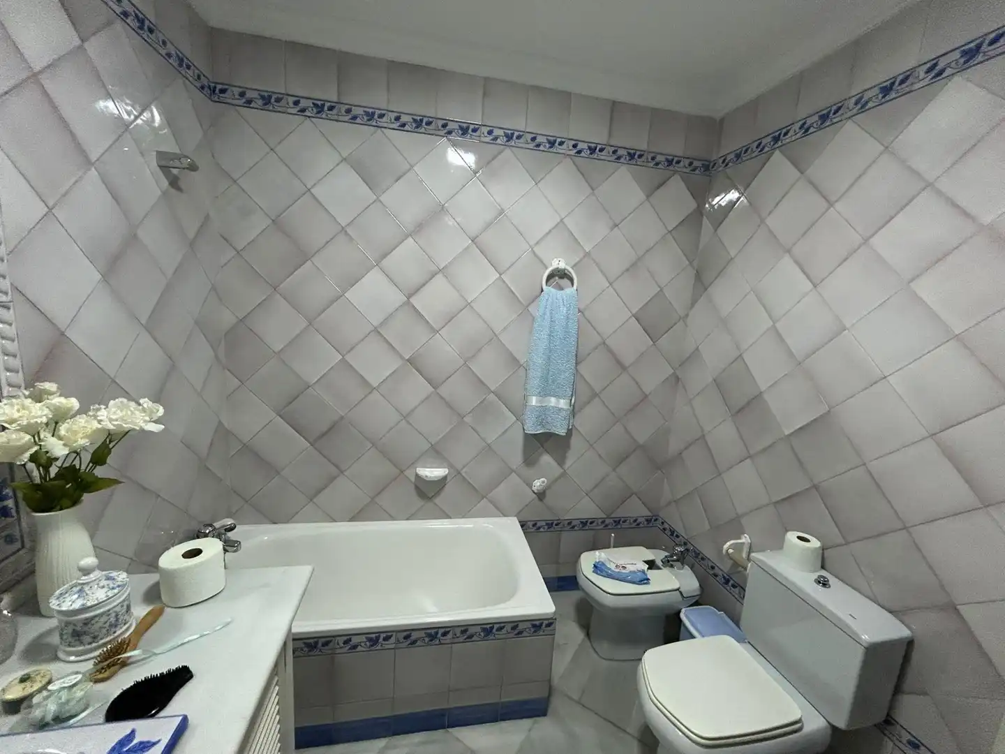 Casa adosada en venta en Carmona