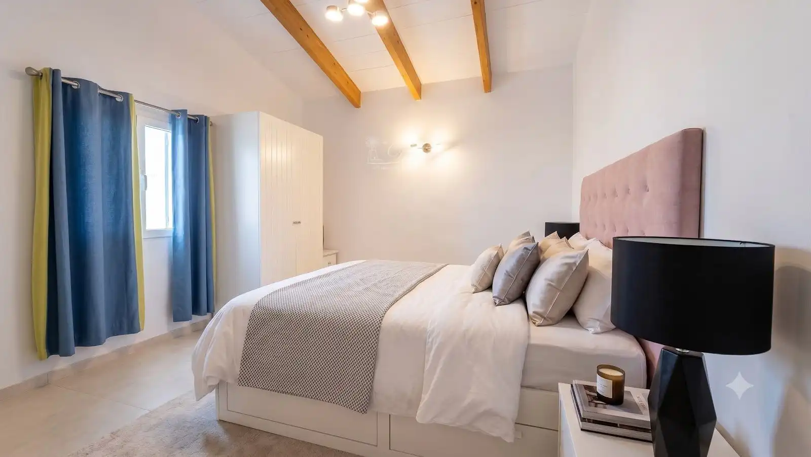 Bedroom of Houses for rent in Santa Eugènia  with Air Conditioner and Swimming Pool