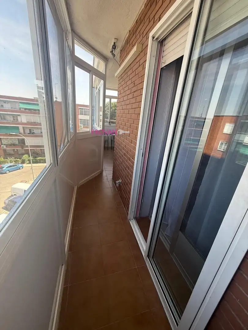 Terraza de Piso en venta en San Fernando de Henares con Aire acondicionado y Calefacción