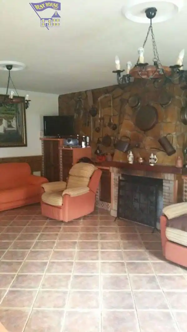 Sala d'estar de Casa o xalet en venda en Arcos de la Frontera amb Aire condicionat, Jardí privat i Traster