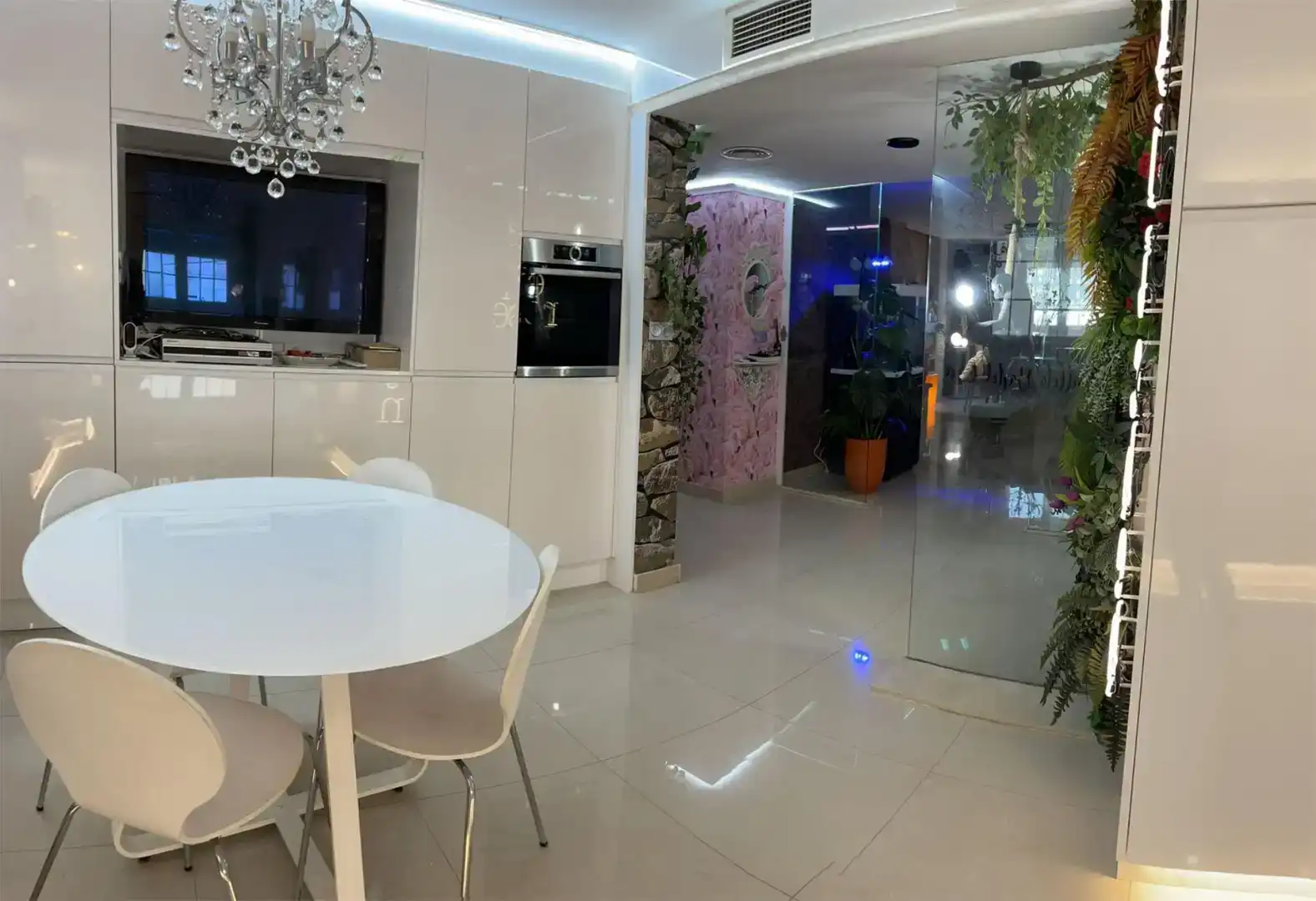 Cuina de Àtic en venda en Melilla amb Aire condicionat, Jardí privat i Parquet