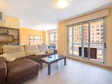 Apartament amb ascensor en venda a Plaça de Guillem Agulló, 2, Burjassot, Spain 2