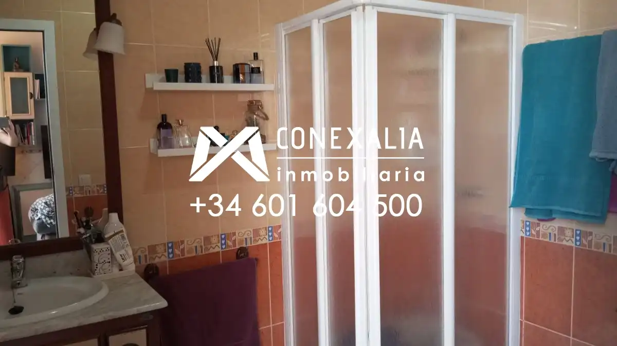 Baño de Casa o chalet en venta en Olvera con Terraza y Balcón