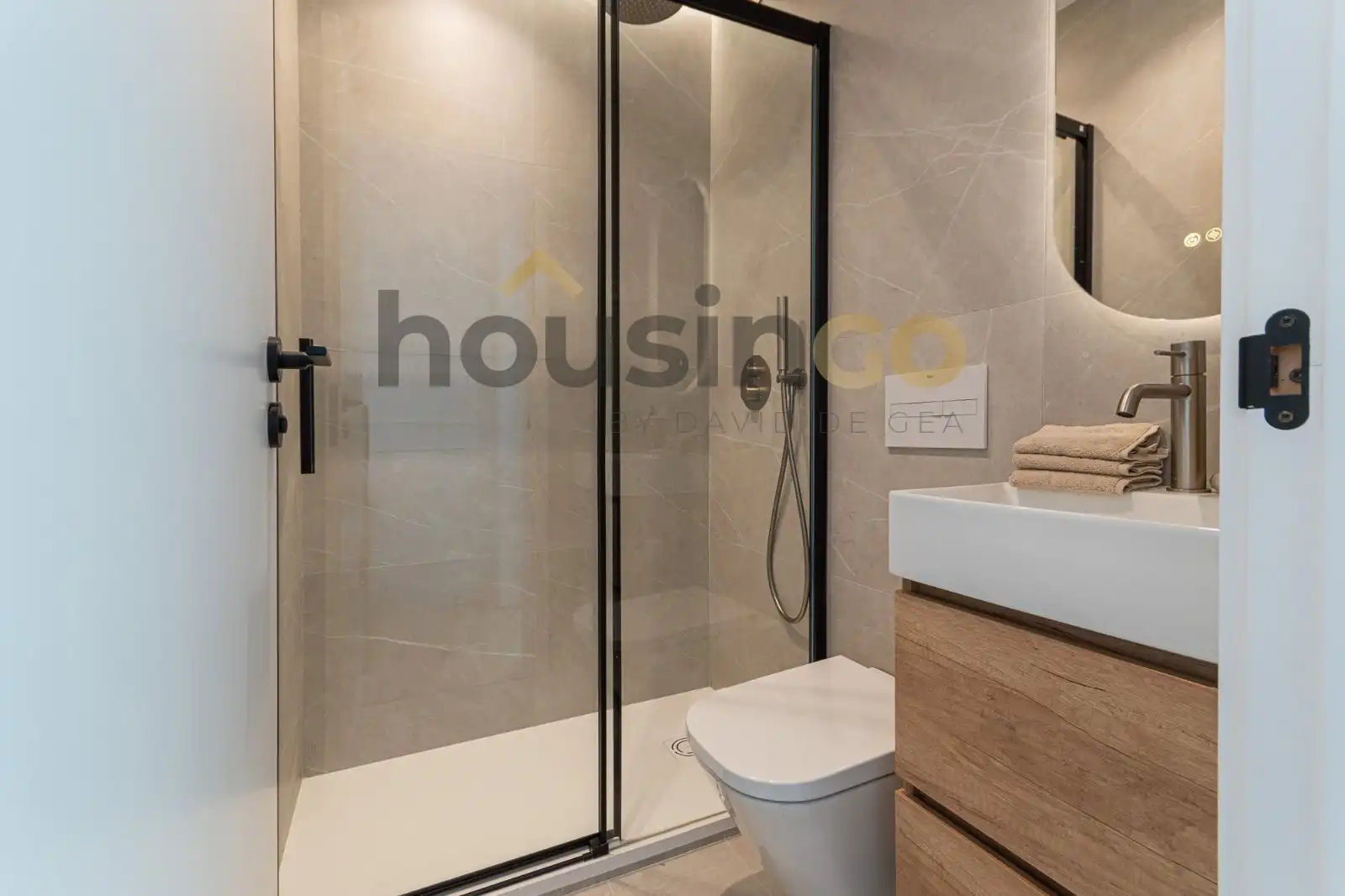Badezimmer von Wohnung zum Verkauf in Madrid mit Klimaanlage, Heizung und Möbliert