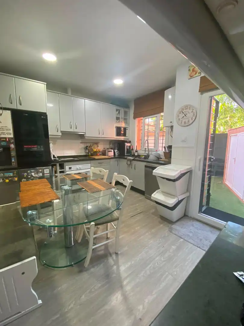 Kitchen of Detached homes for rent in El Puerto de Santa María  with Air Conditioner, Heating and Private garden