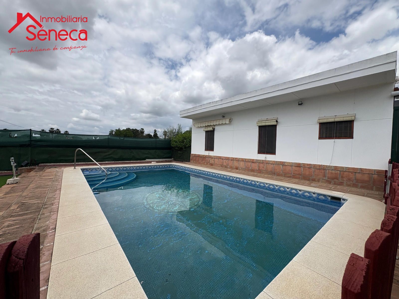 Piscina de Casa o xalet en venda en  Córdoba Capital amb Aire condicionat, Piscina i Moblat
