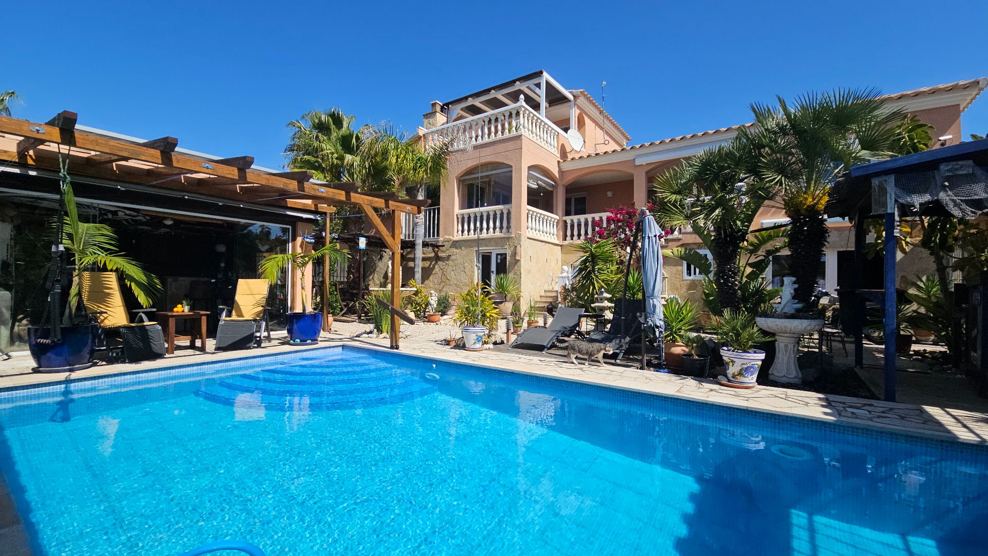 Exterior view of House or chalet for sale in Càlig  with Private garden, Terrace and Swimming Pool