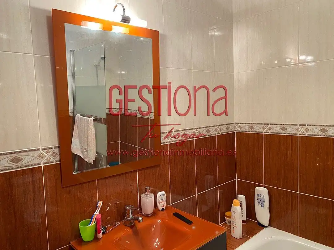 Baño de Casa adosada en venta en Bareyo con Calefacción, Jardín privado y Piscina