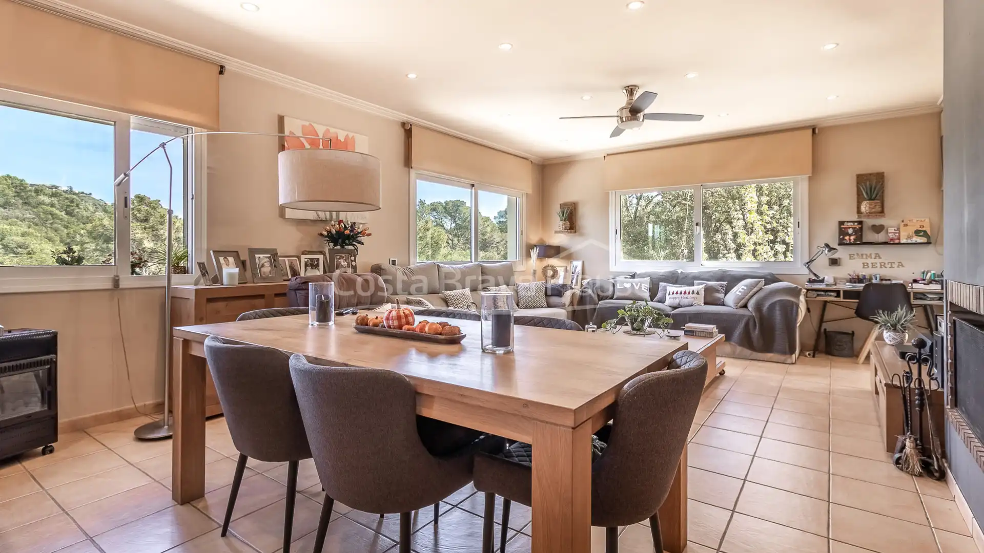 Casa con piscina en venta en Carrer de Joaquim Ruyra, imagen 16